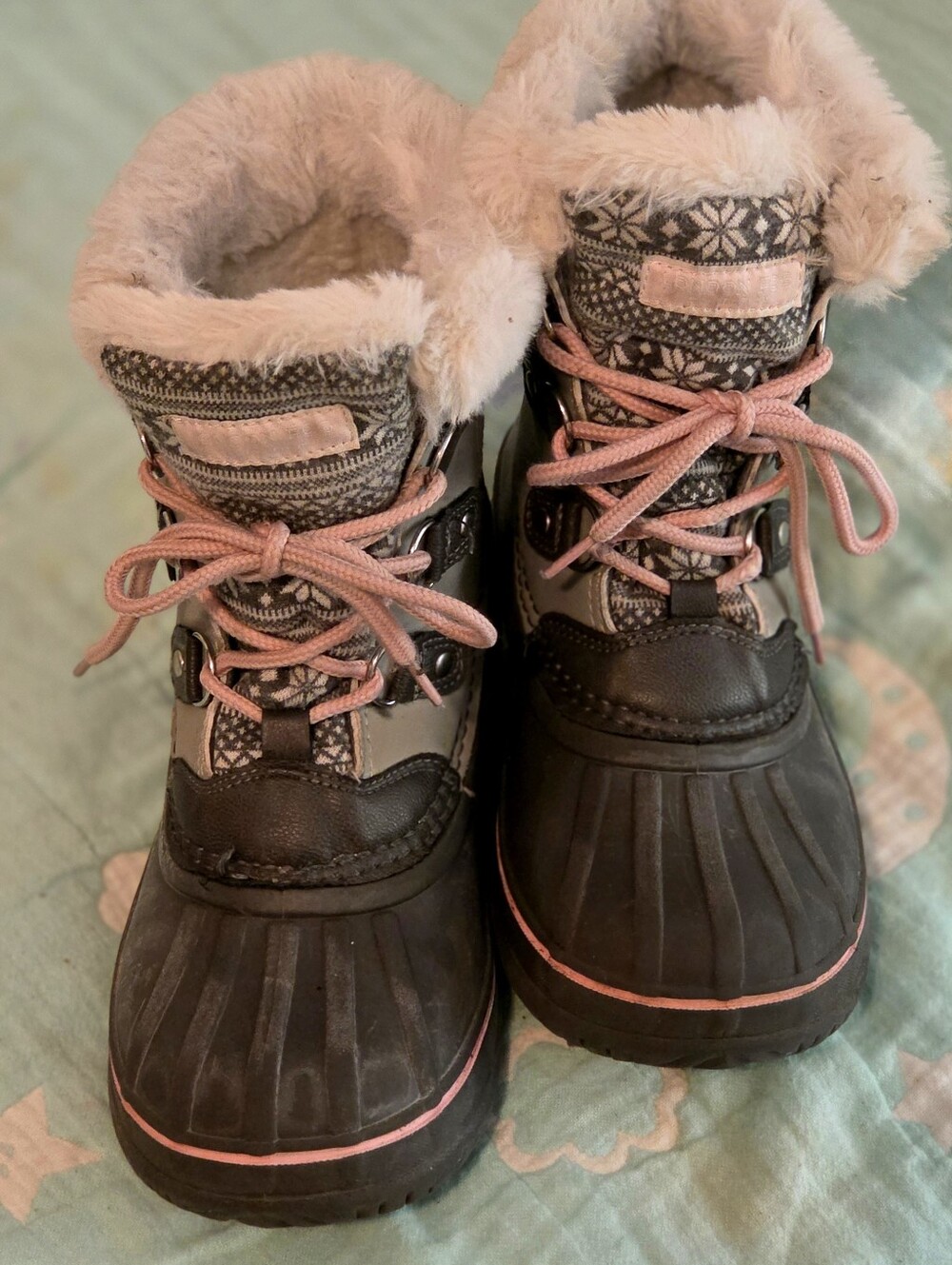 Kids London Fog Waterproof Winter Boots in Pink and Gray